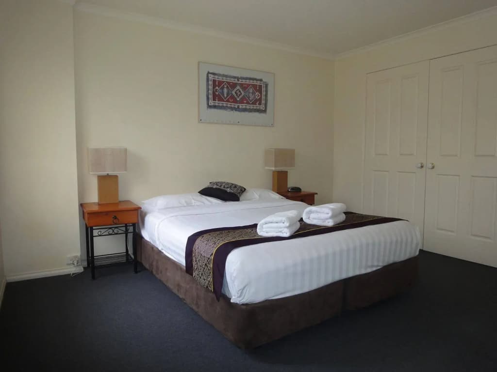Moonee Valley Views Apartments - photo 3