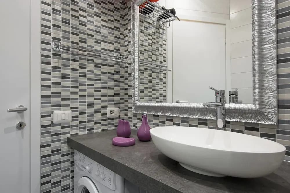 Violet Vatican Apartment - photo 7