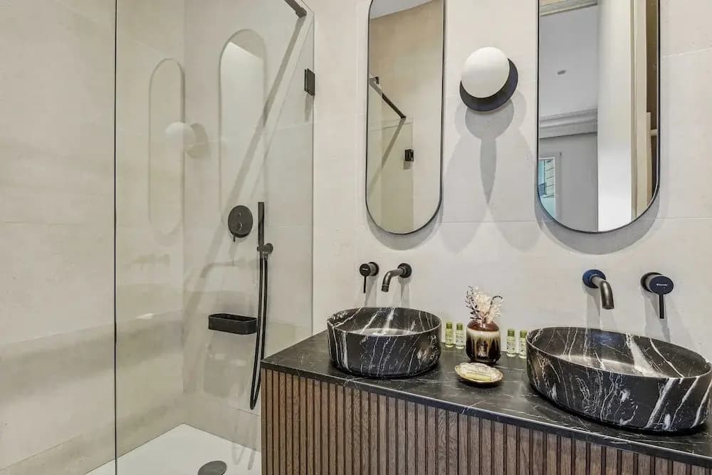 Elegant Apartment -1br/6p - Arc de Triomphe - photo 9