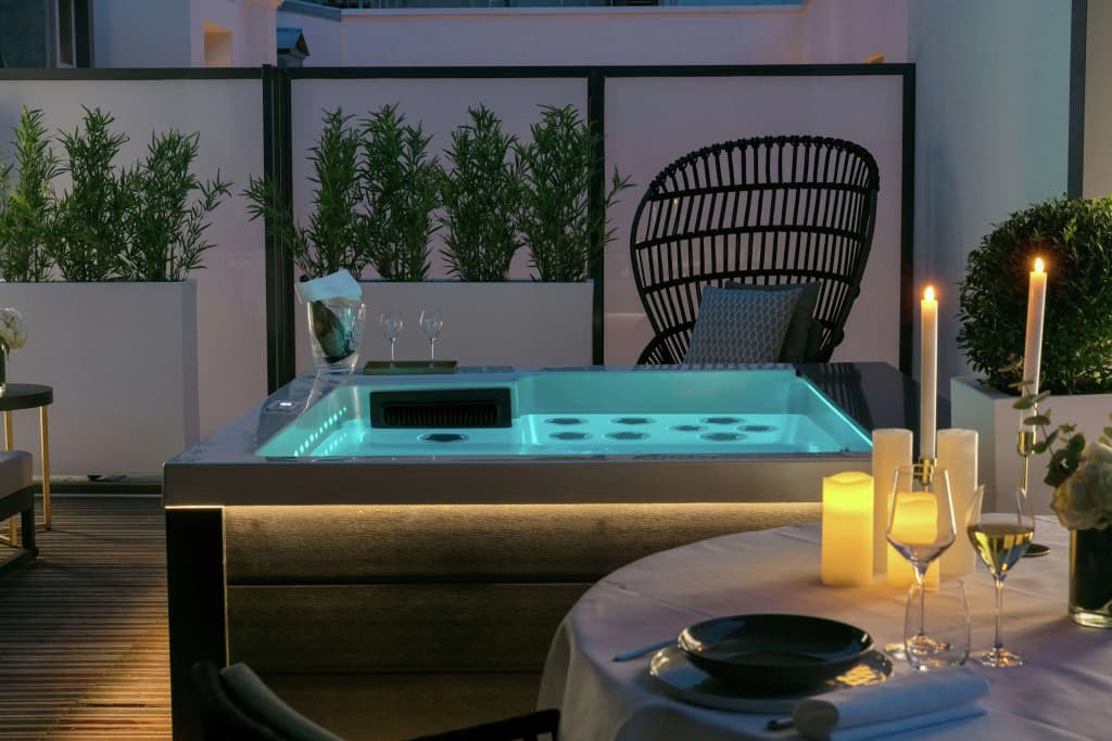Niepce Paris Hotel, Curio Collection by Hilton - photo 13