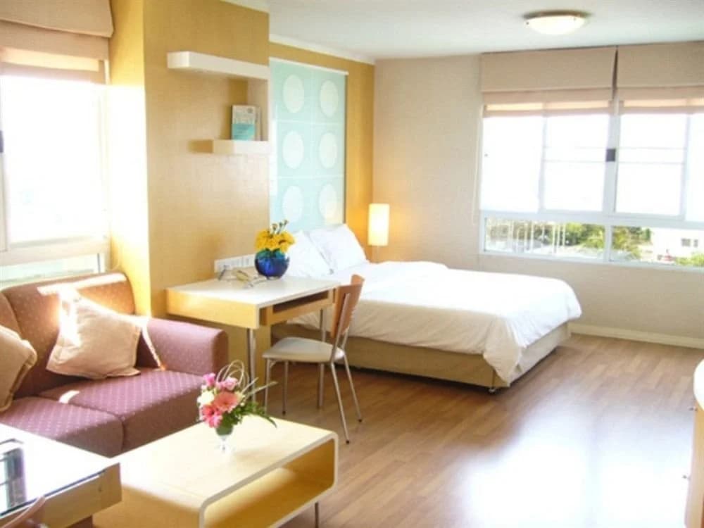 Lumpini Residence Sathorn - photo 6