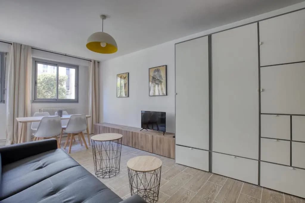 Superb Apartment Near The Bassin De La Villette - photo 1