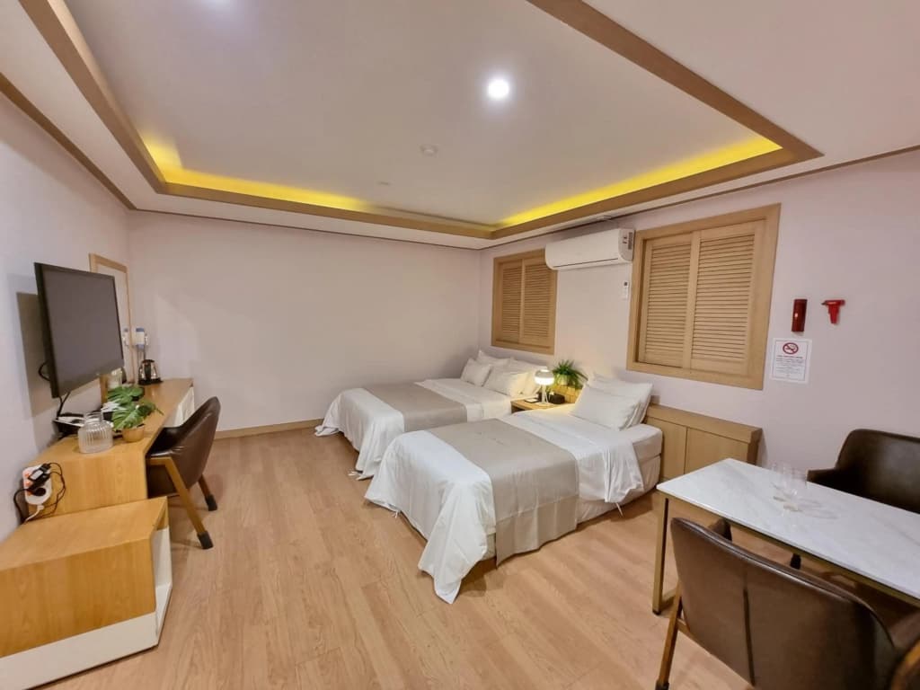 Lex Tourist Hotel - photo 4