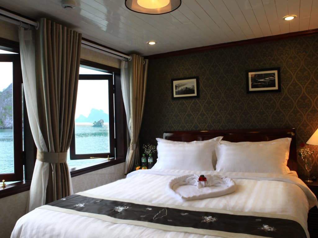 Phoenix Luxury Cruise - main photo