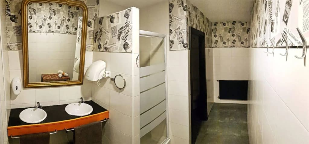 Hostels Meetingpoint - photo 11