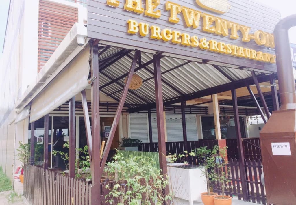 The twenty one burgers - photo 4