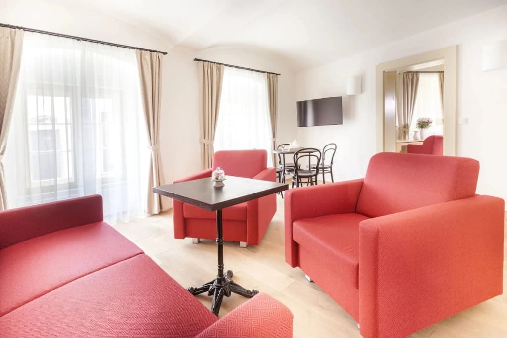 Hotel At the White Lily - photo 6