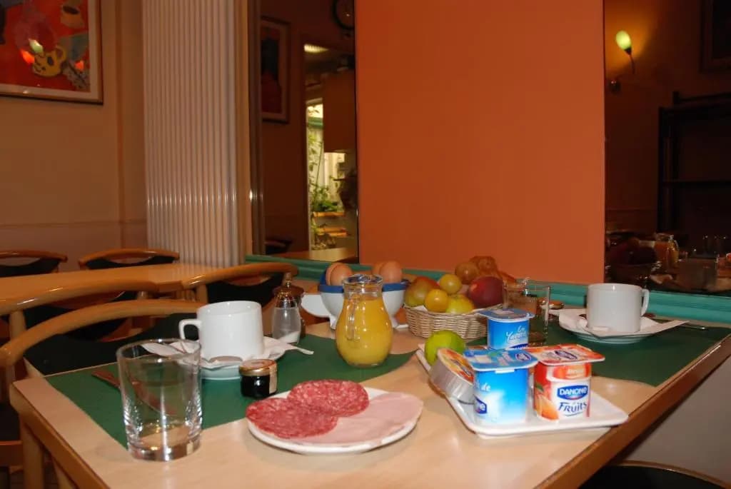 Hotel Transcontinental - photo 9