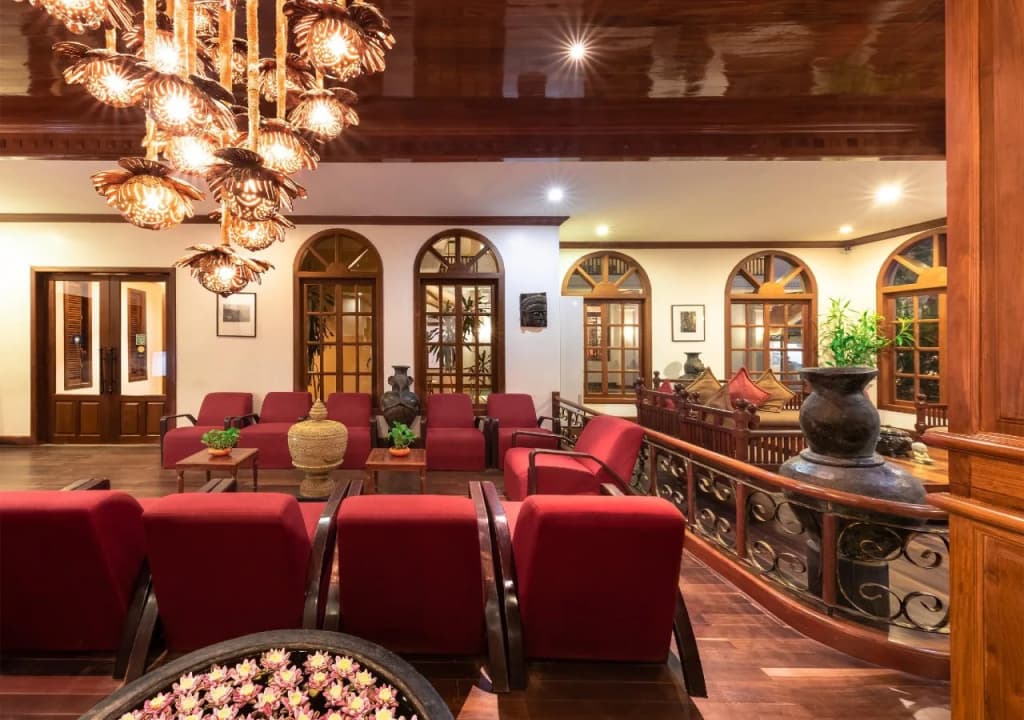 The Suite By Royal Crown Hotel - photo 2