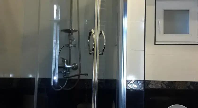 Apartment on Alexander Griboedov 16 - photo 9