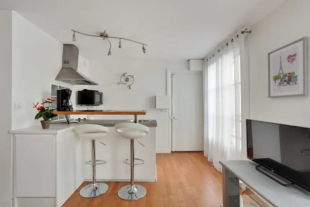 3 people apartment - Paris center by Weekome - photo 8