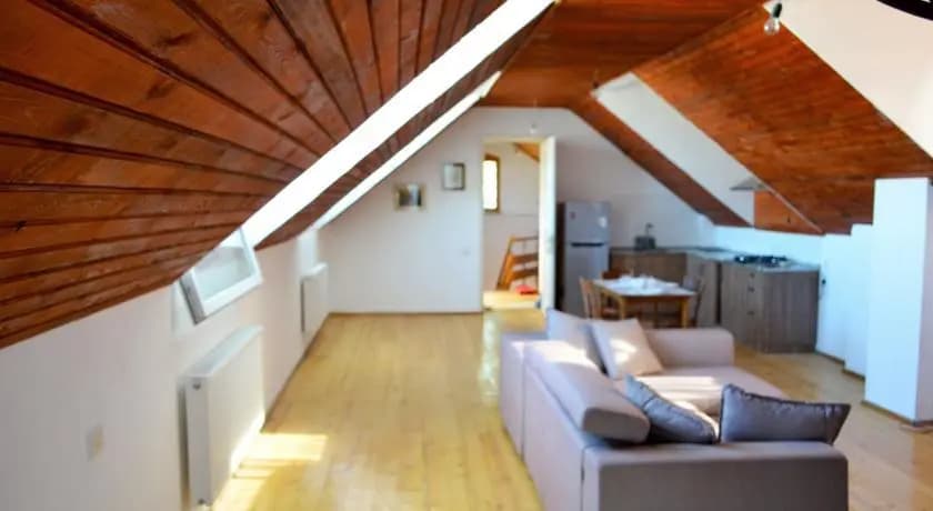 Studio in center with open terrace - photo 3