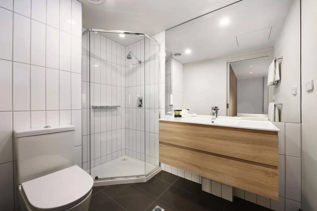 Plum Carlton Serviced Apartments - photo 9