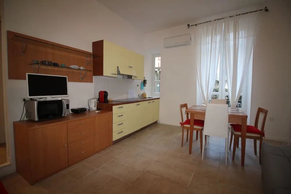 Nice Booking - FRANCE Carré d'Or - Plage - photo 11