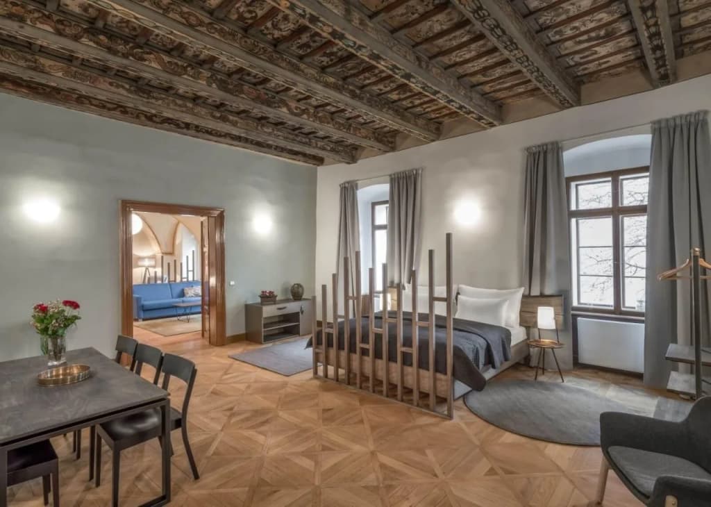3 Epoques Apartments by Adrez Living - photo 5