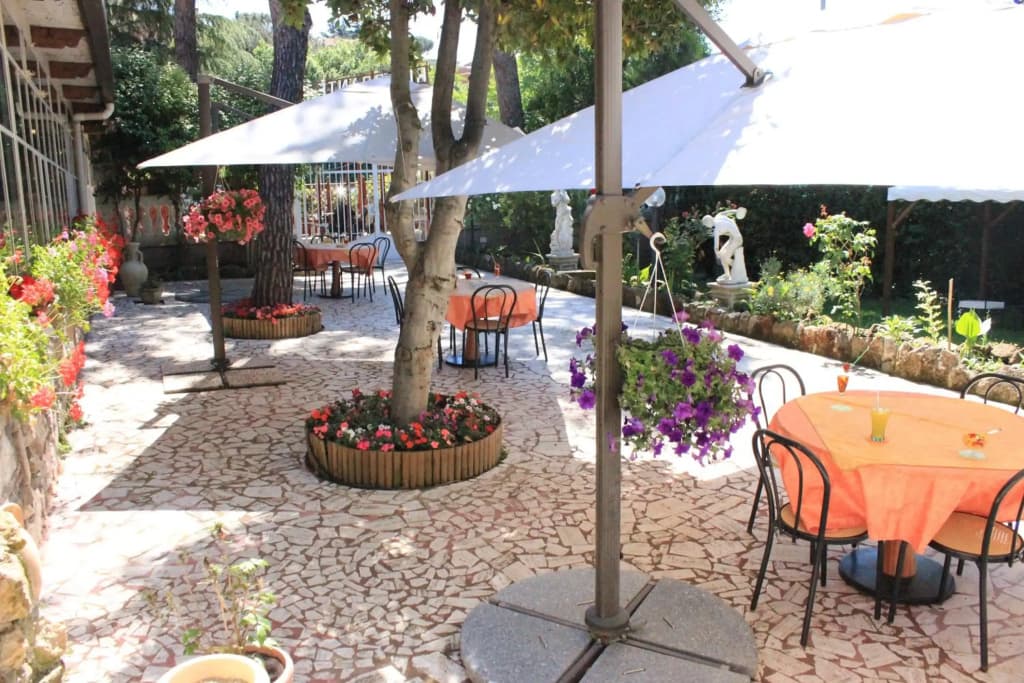 Romulus Hotel - photo 15