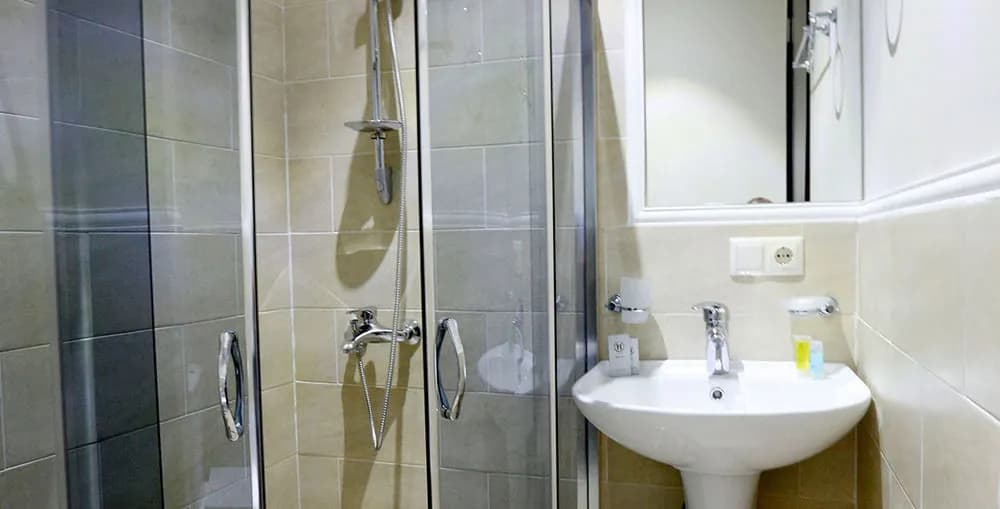 Hotel GNG - photo 10