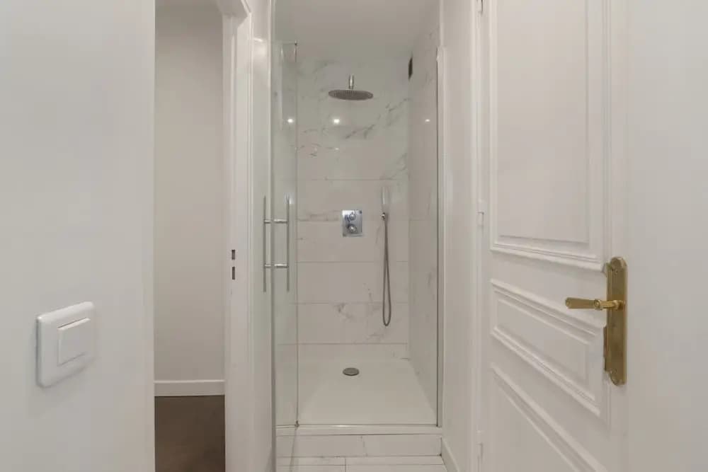Luxury 5 Bed Residence - Opposite Arc de Triomphe - photo 7