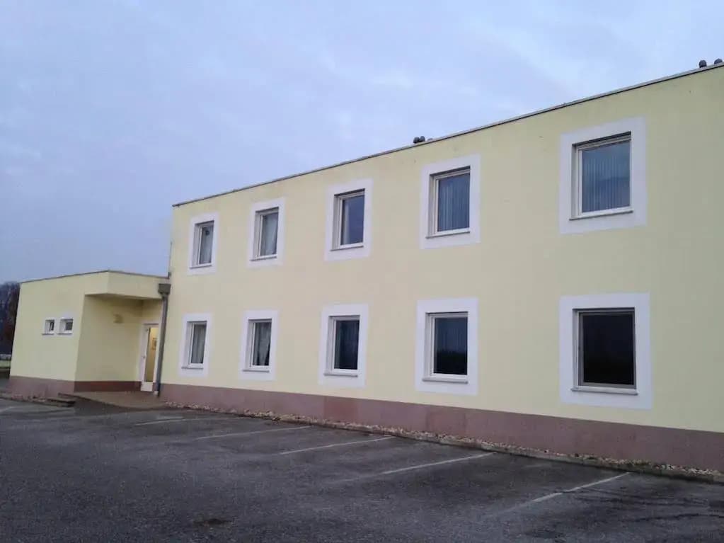 Pension Tennisweber - photo 1