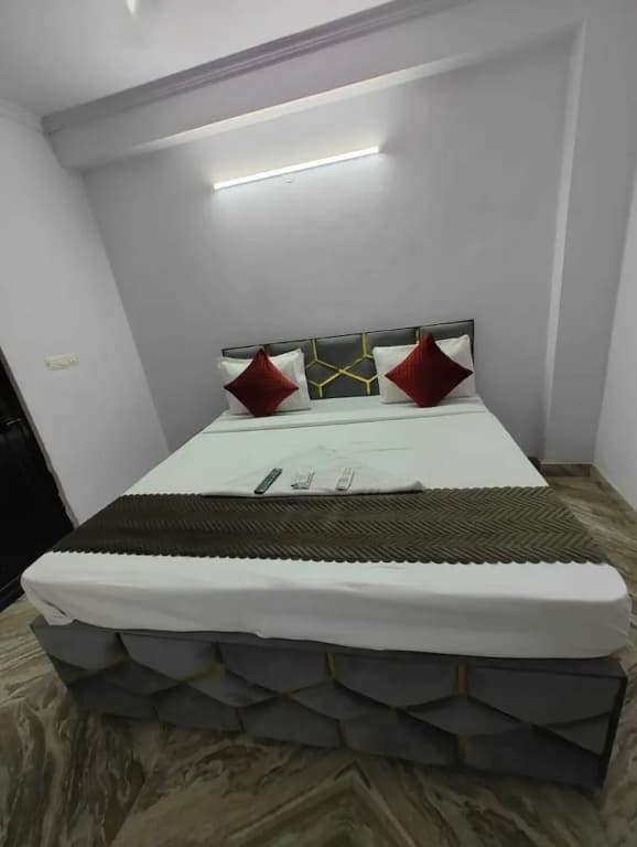 Mauryan Express Hotel Devli Khanpur - photo 11