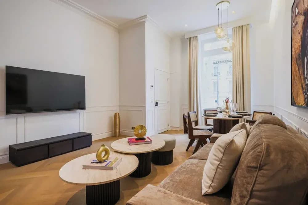 Charming Flat - 2br/ 6P - Arc de Triomphe - photo 9