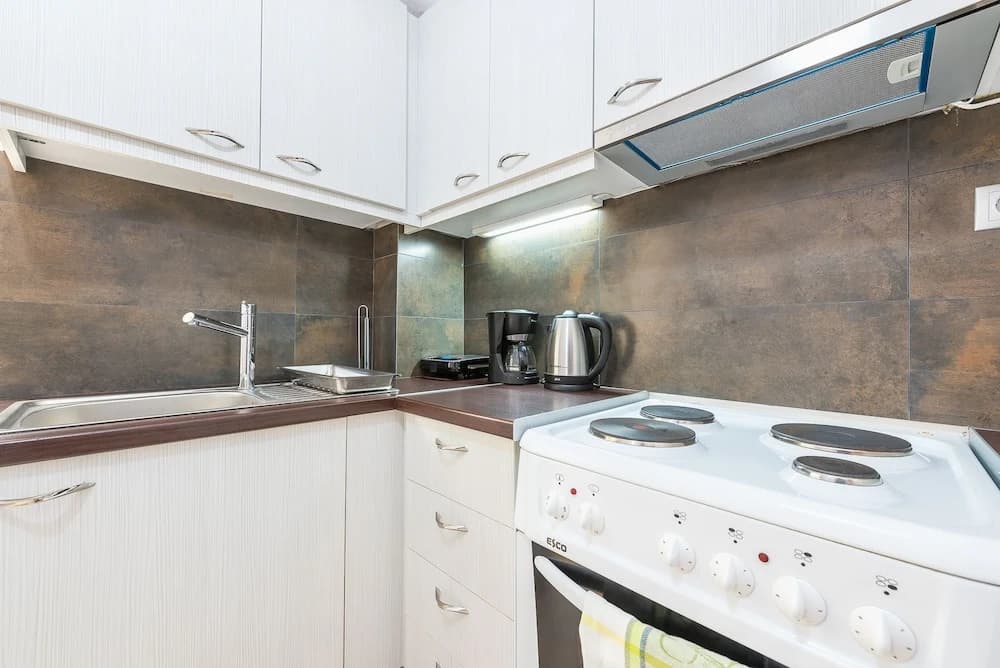 Central & Cozy Apartment With Balcony - photo 14