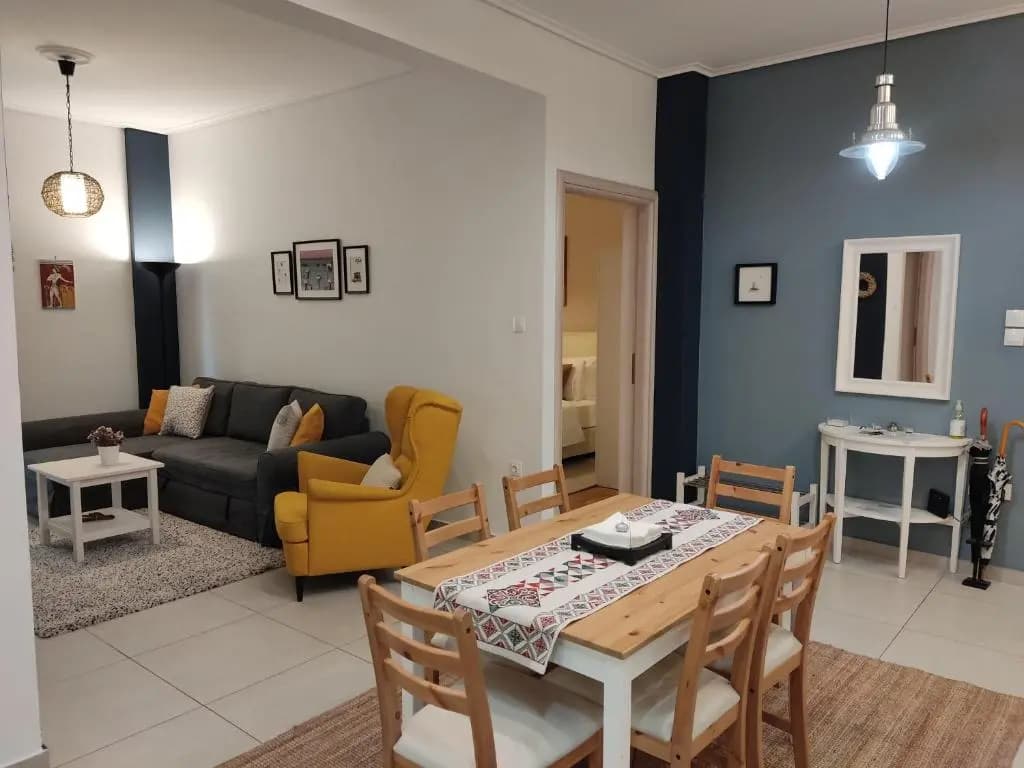 Central & Comfortable, 70m² Apt in Neos Kosmos - photo 3