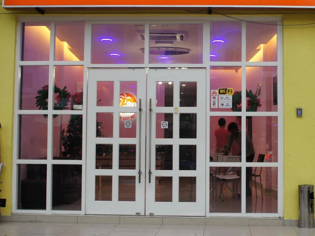 Tropic City Hotel - main photo