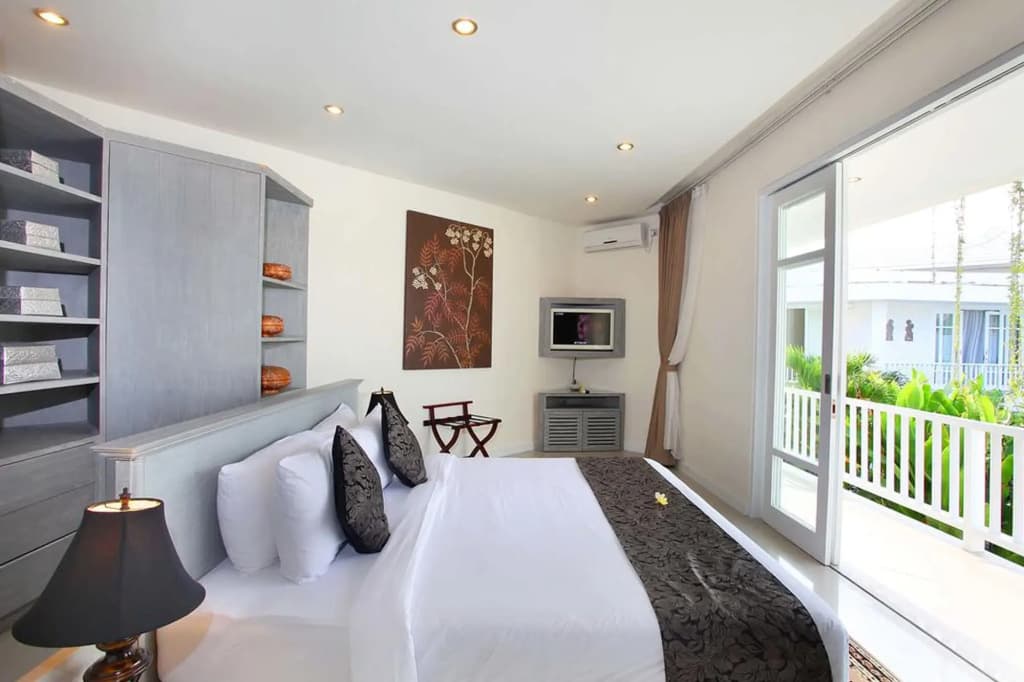 Awila Villa Kuta - photo 5