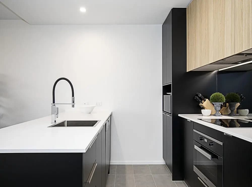 CANBERRA CHIC-hosted by:L'Abode Accommodation - photo 12