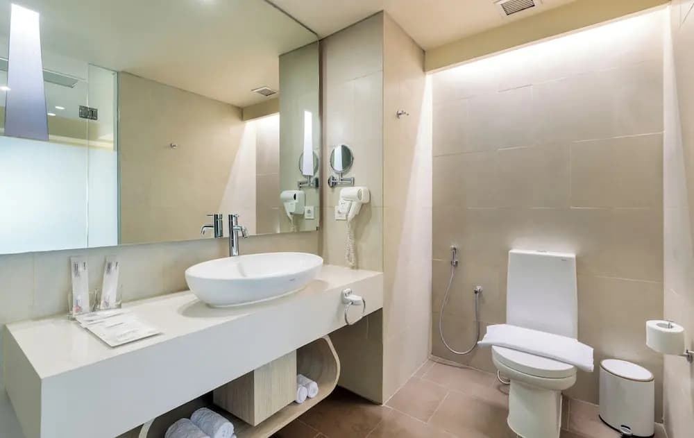 Artotel Harmoni Jakarta - photo 17