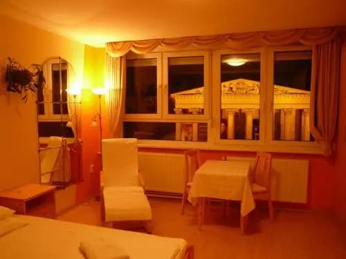 Museum View Apartment - photo 16