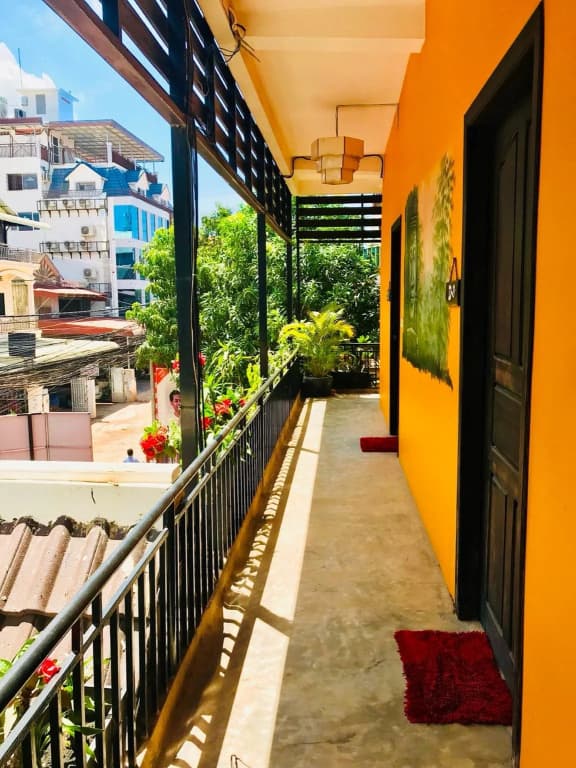 Warm Bed Hostel - Siem Reap - photo 2
