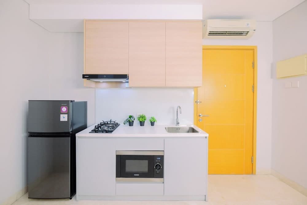 Tranquil Designed 2Br At Capitol Suites Apartment - photo 4