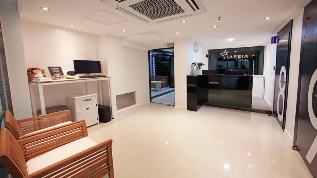 Starria Hostel Foreign Guest Only - photo 4