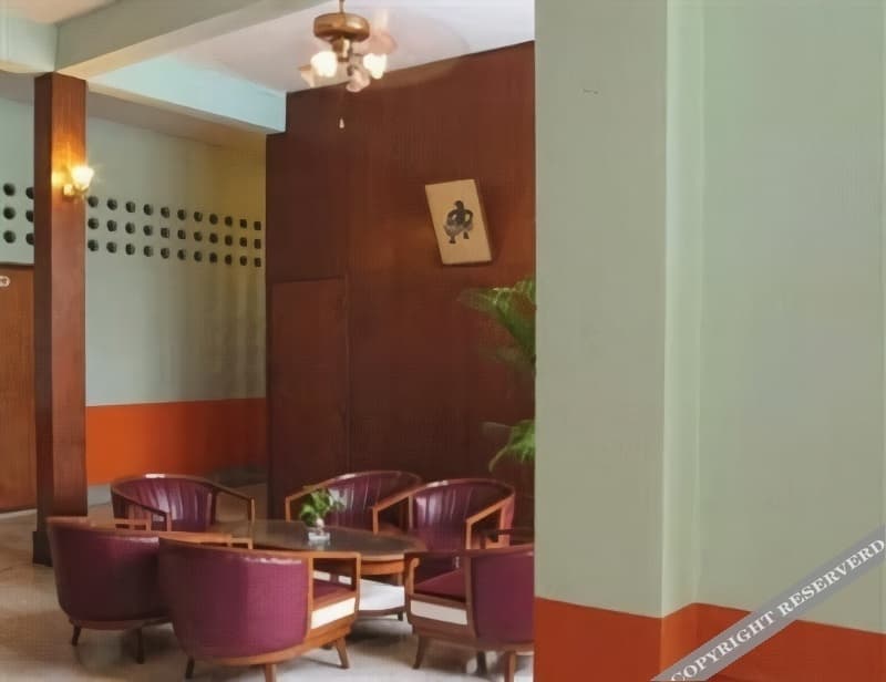 Golden Palace Hotel - photo 1