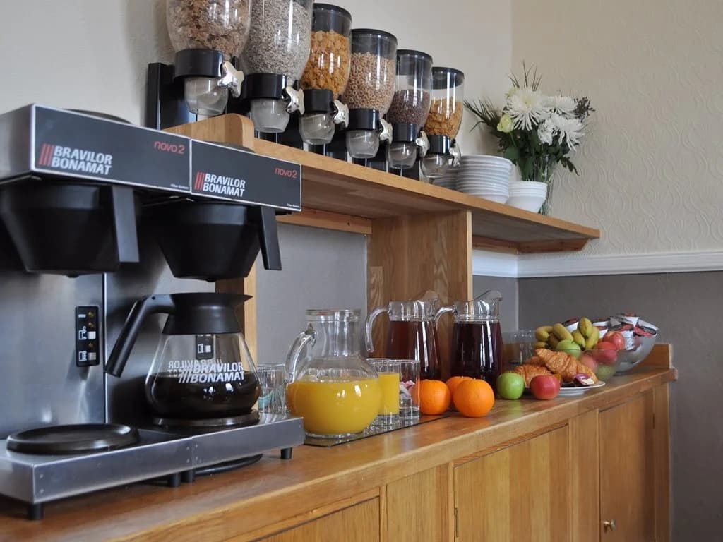 Castleview Guest House - photo 12