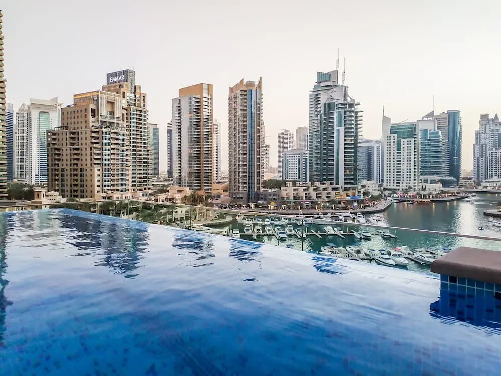 Maison Privee - Exclusive Apt w/ Striking Sea & Dubai Marina Vws - photo 18