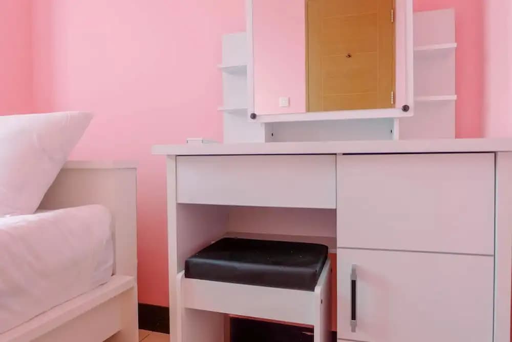 Homey and Stylist 1BR Gading Icon Apartment - photo 5