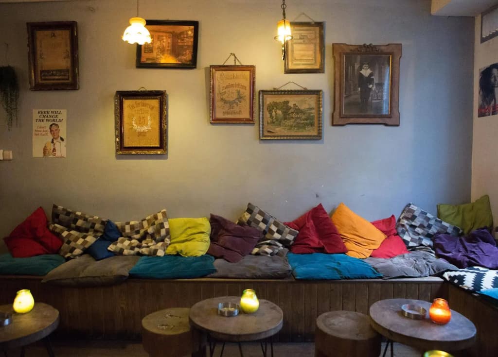 The Flying Pig Downtown Youth Hostel - photo 2