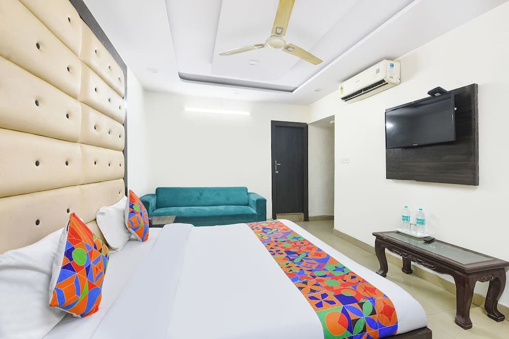 Fabhotel Vishesh Continental - photo 19
