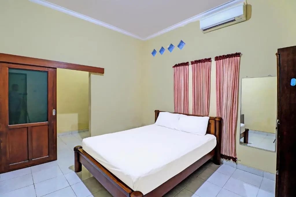 Ciung Wanara Guest House - photo 6