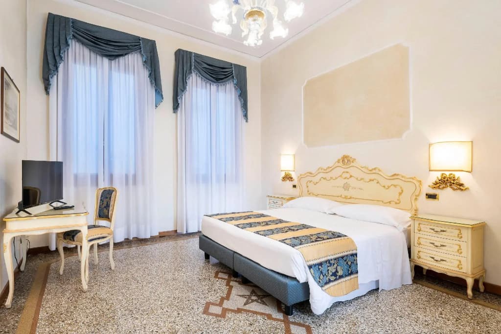 Hotel Torino - photo 15