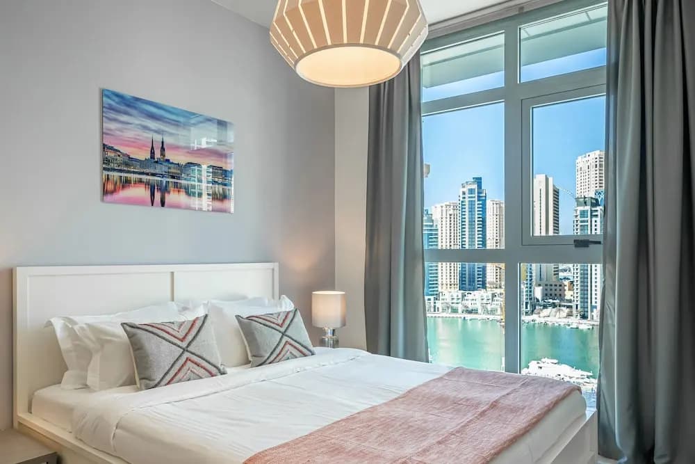Luton Vacation Homes - Marina Residence - photo 5