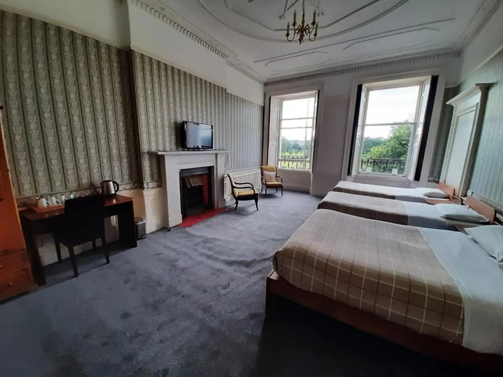 Adelphi Hotel - photo 6