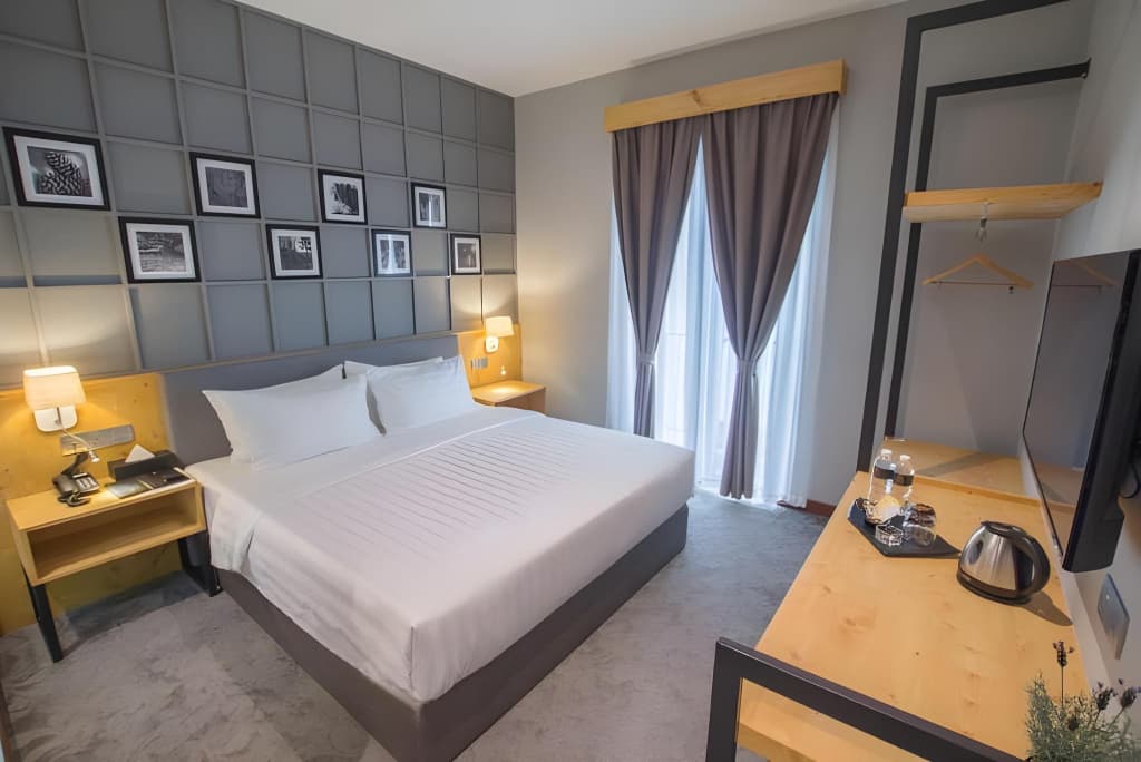 Redpine Boutique Hotel - photo 18
