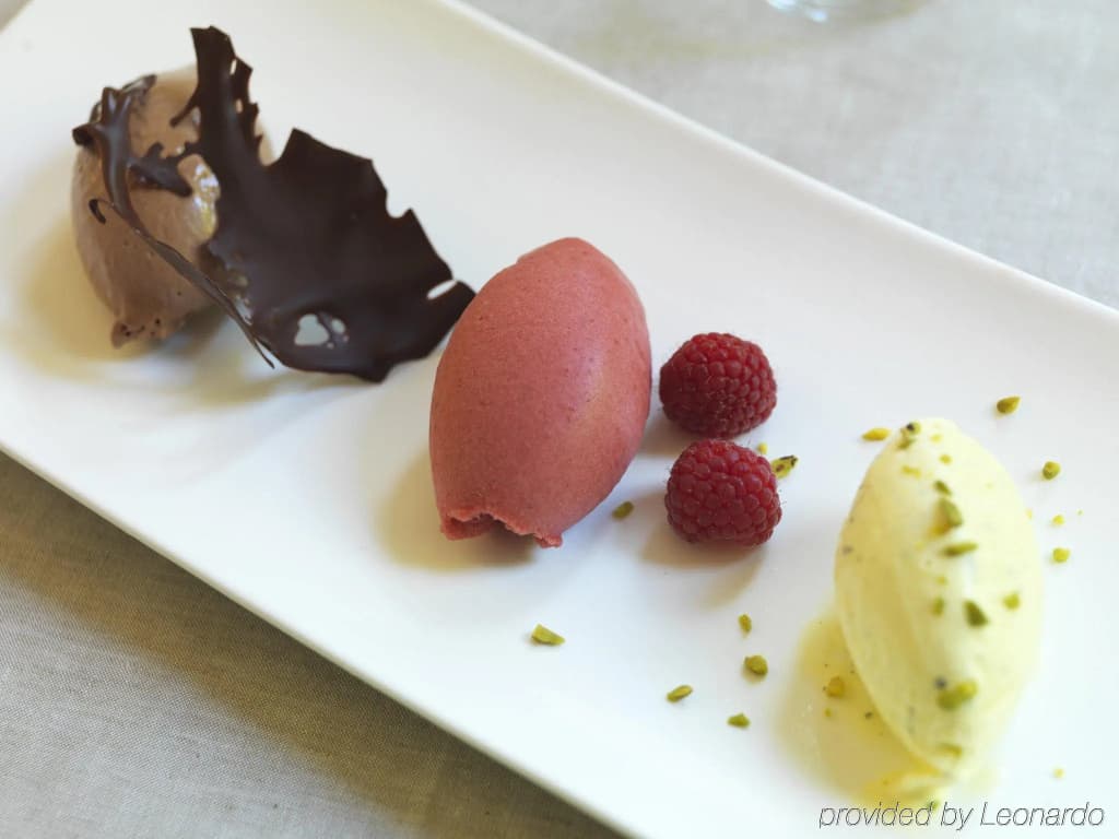De Russie Hotel - photo 13