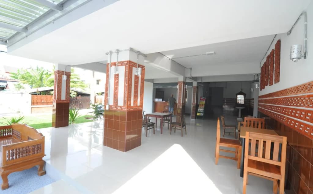 Pool Front Hostel - photo 11