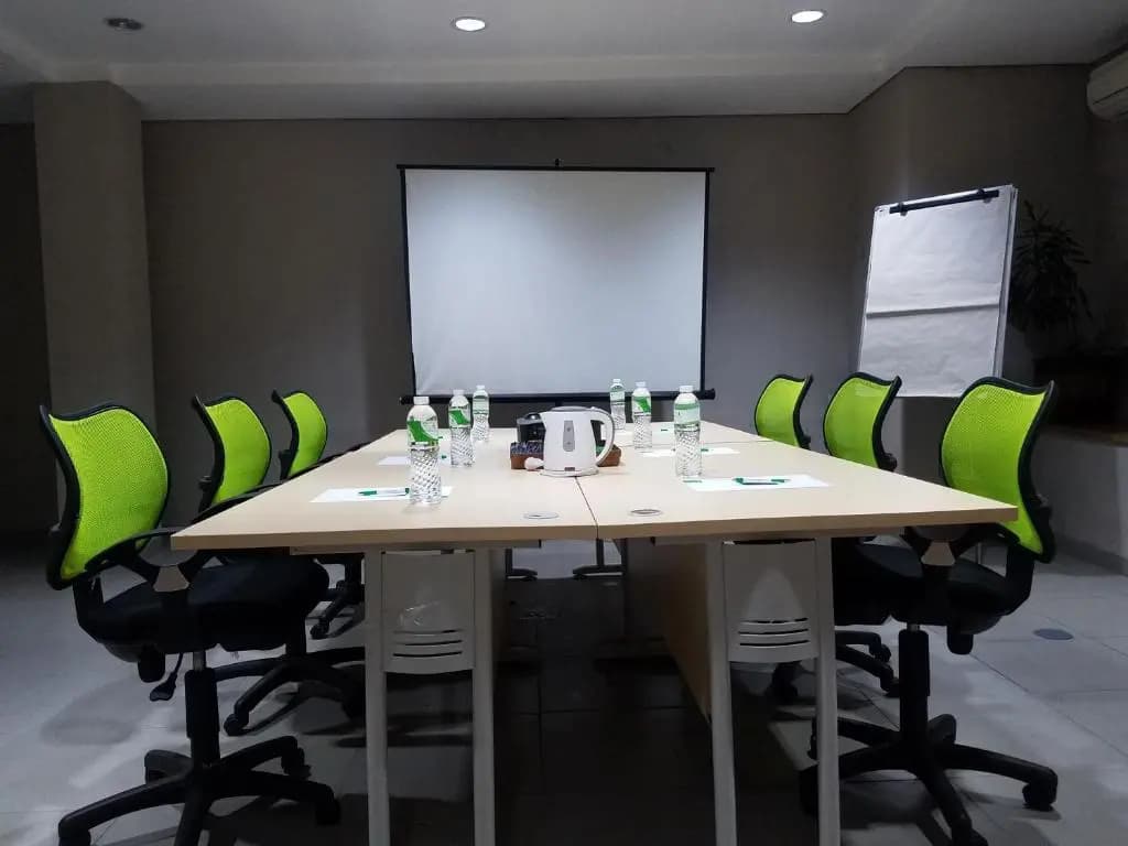 LeGreen Suite Kuningan - photo 17
