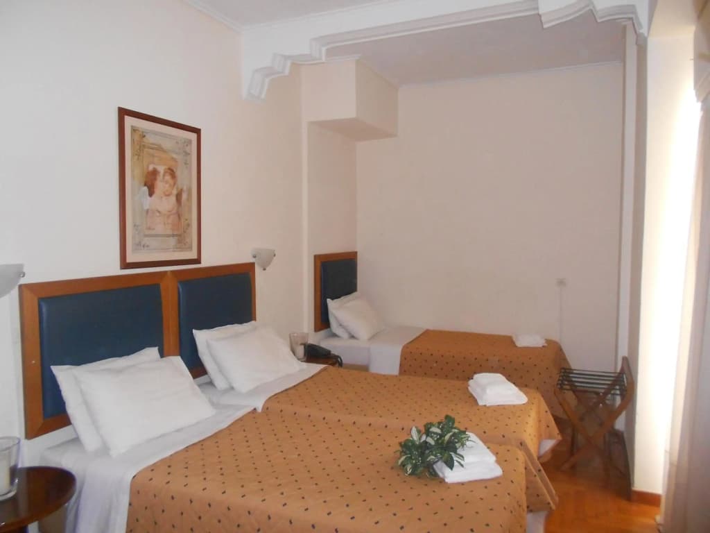 Adams Hotel - photo 3
